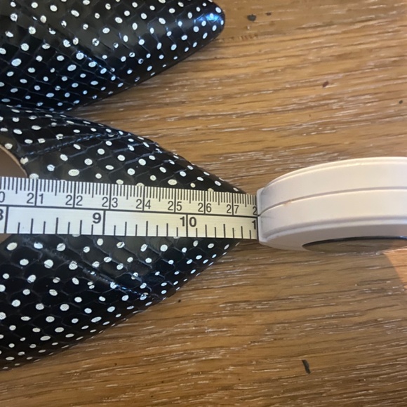 snakeskin leather polka-dot Parisian styled low heels - Picture 9 of 9